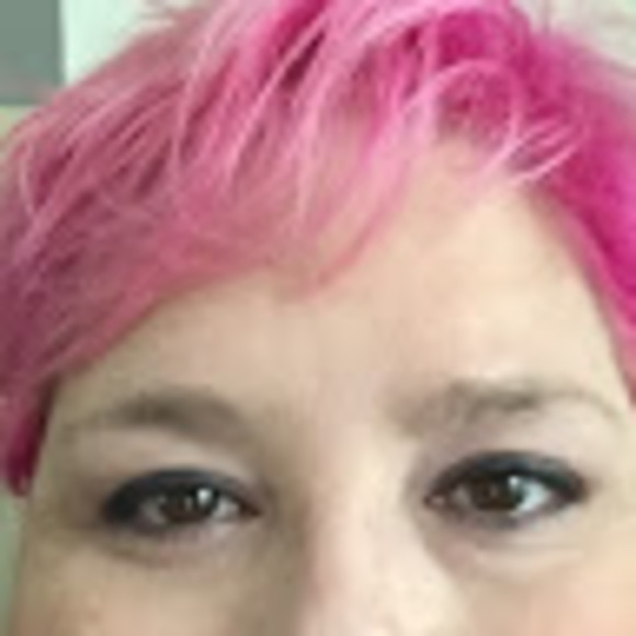 Meet your Posher, Tiffany - Picture 1 of 1